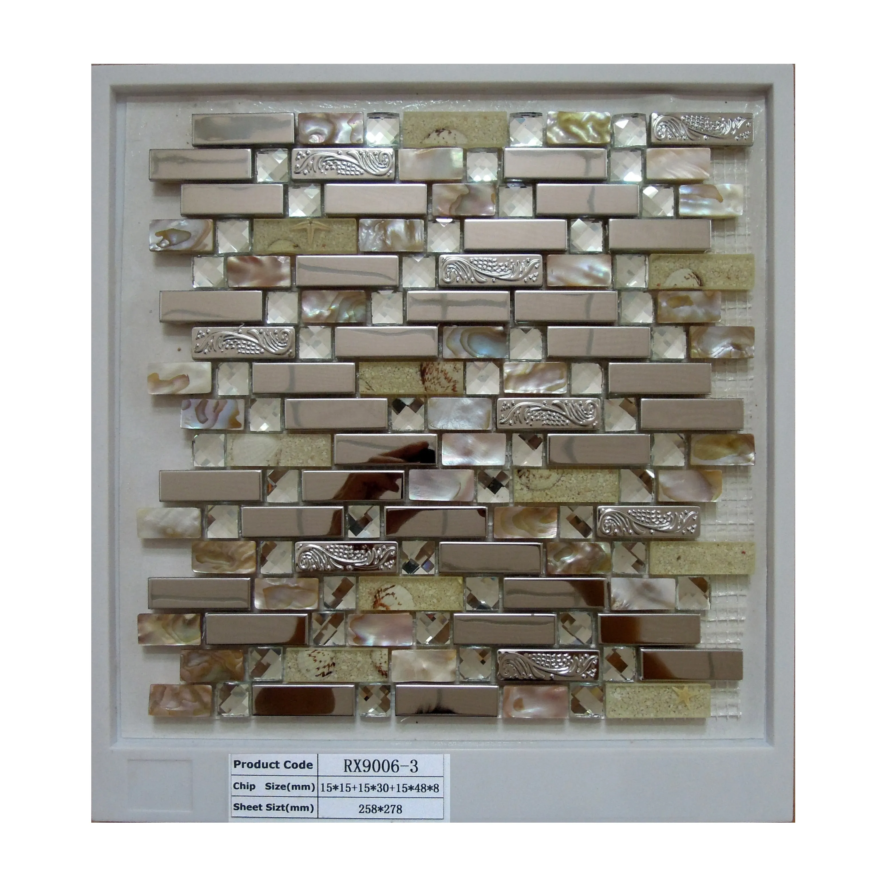 En acier inoxydable en métal, coquille, verre et carreaux de mosaïque en pierre pour mur de dosseret de cuisine