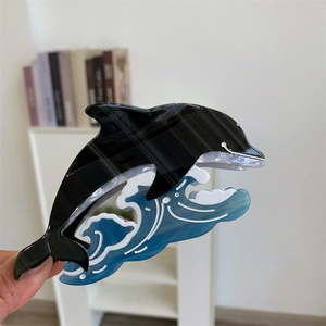 HONEY Serie Biología Oceánica Pinza para el pelo con forma de pez beso de ácido acético, tamaño mediano, para la parte trasera de la cabeza, tipo tiburón - Product Image 5