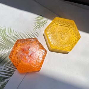 Nuovo arrivo di alta qualità nutriente e sbiancante sapone organico per la cura della pelle ricca schiuma di riparazione profonda sapone fatto a mano - Product Image 2