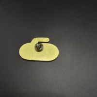Broche en émail souple personnalisée en gros, motif paysage d'hiver avec contour ondulé, pour événements sportifs sur glace, souvenir pour visiteurs et articles promotionnels