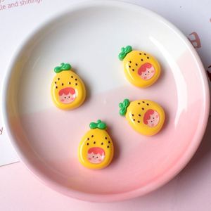 Venta al por mayor de dibujos animados de resina encantos melocotón uva zanahoria <span class=keywords><strong>pera</strong></span> fresa piña Diy decoración para la caja del teléfono - Product Image 4