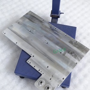 Piastra di raffreddamento liquida in <span class=keywords><strong>alluminio</strong></span> per frizione a stiramento/saldatura a fusione e brasatura sottovuoto per raffreddamento telecomunicazioni, lavorata a CNC con tubo in rame - Product Image 5