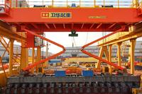 Nouvelle Conception Grue à Double Poutre à Anode Carbone pour Empilage, Capacité de Levage 5, 10, 20 Tonnes, pour Usine Industrielle de Carbone