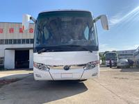 Fabricant chinois Youtong bus 55 places d'occasion bus de luxe longue distance à vendre