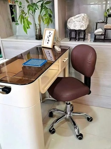 Cómoda Silla de Manicura y Pedicura con Soporte Lumbar, Taburete para Salón de Belleza, Peluquería, Spa Dental, para Salón de Uñas - Product Image 4