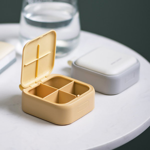 NBBLUESKY Pilulier hebdomadaire portable avec logo personnalisé Boîte à médicaments carrée à 4 grilles avec boîte de <span class=keywords><strong>voyage</strong></span> en plastique à 7 jours et 4 temps - Product Image 6