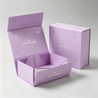 Boîte cadeau en carton avec fermeture magnétique personnalisée, logo, laminage mat, gaufrage, recyclable, pliable, design plat, parois rigides