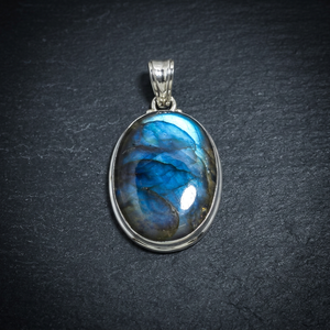 Pendentif en argent sterling 925 fait main avec serti clos et pierre précieuse labradorite - Personnalisable - Product Image 3