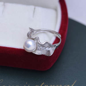 Anillo de Plata S925 Hecho a Mano con Perlas Redondas Blancas de Agua Dulce de 8-9 mm, con Luz Intensa, para Mujer, con Pequeñas Imperfecciones, Suministro al por Mayor - Product Image 4