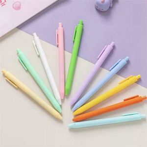 Stylo en plastique fantaisie à encre gel rétractable de haute qualité avec logo personnalisé couleur bonbon - Product Image 1