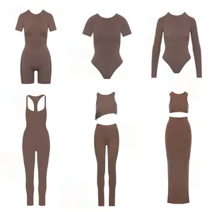 Benutzer definierte Logo Farbe Damen Sommer ärmellose gerippte Biker Shorts Sets Hochwertige Bodysuit zweiteilige kurze Sets für Frauen