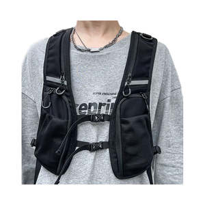 Gilet de sport en polyester réfléchissant et durable pour homme, résistant à l'eau, streetwear, fermeture éclair, sac de poitrine - Product Image 1