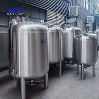Réservoir de stockage vertical stérile en acier inoxydable de 2000 L, réservoir de fermentation de lait liquide, réservoir d'eau pure de grande capacité, multifonctionnel