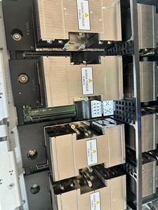 <span class=keywords><strong>Server</strong></span> ad Alta Velocità XL270d Gen10 con 8 Schede V100 SXM2 16G NVLink per Calcolo AI di Modelli Grandi - Product Image 3