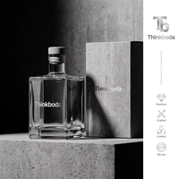 Ensemble de bouteilles à spiritueux en verre carré avec texture béton, design intégré, carafe en verre, solution complète pour les fêtes de Noël