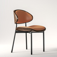 Chaise de salle à manger simple en cuir et métal, avec structure en bois massif, idéale pour les salles à manger et les salles de réunion à domicile