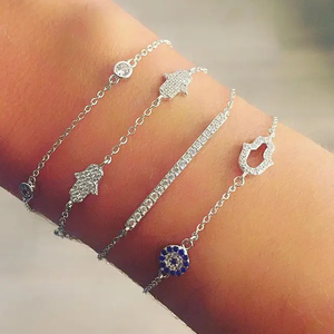 Bracciale in Argento Sterling 925 con Charm a <span class=keywords><strong>Mano</strong></span> di Hamsa <span class=keywords><strong>da</strong></span> 10mm, Micro Pavé di Zirconi Trasparenti e Catena Sottile - Product Image 4