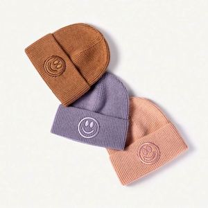 Chapeau en tricot acrylique unisexe brodé pour l'extérieur, bonnets chauds d'hiver, bonnets jacquard personnalisés - Product Image 2