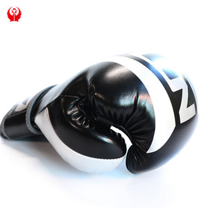 Guantes de <span class=keywords><strong>Boxeo</strong></span> Wolon Blancos y Negros para Entrenamiento y Combate, Modelo Rival, Material PU Personalizado, Cierre de Velcro, Combo de 3 Piezas - Product Image 5
