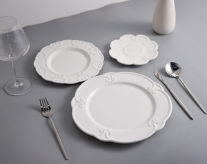Ensemble d'assiettes à dîner en céramique blanche avec logo personnalisé en relief, pour mariage, banquet, hôtel de luxe, restaurant, fête, vaisselle en porcelaine - Product Image 2