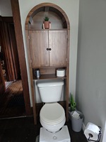 Meuble de rangement arqué moderne du milieu du siècle pour toilettes, étagère de salle de bain compacte à 4 niveaux, organisateur de placard