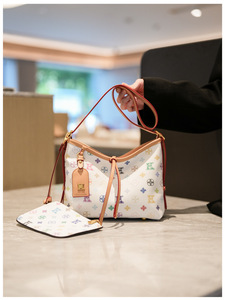 Sac à main pour femme en cuir véritable vintage, sur mesure, imperméable, de qualité supérieure. - Product Image 2