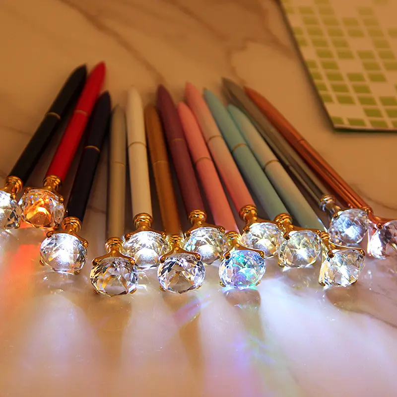 美しいギフト新しいカラフルな大きなダイヤモンドトップledライトメタルボールペン高品質クリスタルペン
