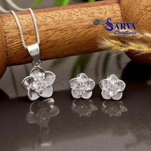 Nouveaux pendentifs et breloques à motif floral, argent sterling 925, bijoux fins, pendentifs et breloques, fabricant de bijoux sur mesure - Product Image 2