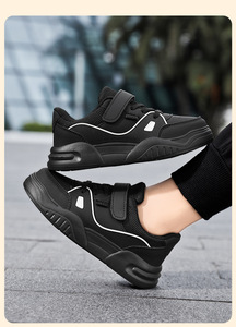 <span class=keywords><strong>รอง</strong></span>เท้า<span class=keywords><strong>เด็ก</strong></span>แบบใหม่ MOQ <span class=keywords><strong>ต่ำ</strong></span> <span class=keywords><strong>รอง</strong></span>เท้าแบรนด์เนมสำหรับเด็กผู้ชายและ<span class=keywords><strong>เด็ก</strong></span>ผู้หญิง พื้น<span class=keywords><strong>รอง</strong></span>เท้านุ่ม ระบายอากาศได้ดี TPR กันลื่น ทนทาน ซับในตาข่าย สวมใส่สบาย - Product Image 4