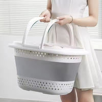 Panier à linge pliable peu encombrant en plastique léger avec poignées pour le rangement domestique et la salle de bain