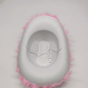 Chapeau de <span class=keywords><strong>cowboy</strong></span> blanc avec bordure en plumes roses et étoile à paillettes pour les enterrements de vie de jeune fille, les fêtes costumées et les tenues de jeu de rôle pour femmes - Product Image 6