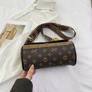 Bolso cilíndrico de PU para mujer con solapa, patrón geométrico, correa ancha para el hombro, soporte para axila, diseño portátil de una sola correa, serie. - Product Image 4