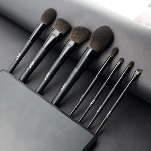 Fabricant de pinceaux de beauté avec logo personnalisé Brosse à cheveux noire mate <span class=keywords><strong>Kit</strong></span> de pinceaux de maquillage professionnel avec emballage écologique - Product Image 1