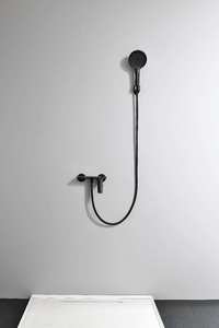 Torre presurizada de latón de montaje en pared concisa, masaje de lluvia ABS, juego de ducha de baño con rociador de mano con plataforma de champú - Product Image 2