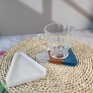 Moldes de Silicona Hechos a Mano Kingnoo para Manualidades, Moldes para Posavasos de Forma Irregular, X0072 - Product Image 1