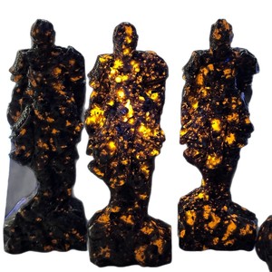 Vente en gros de pierres de cristal naturelles en forme de flamme, pierre noire <span class=keywords><strong>Myth</strong></span> Wukong, ornements pour la maison et décorations de bureau - Product Image 2