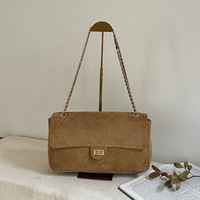 Sac à bandoulière matelassé effet daim pour femme, motif losanges, avec chaîne, grande capacité, à rabat, idéal pour le quotidien, les rendez-vous et les soirées