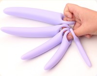 Vente en gros OEM Plug anal vibrant en silicone et ABS avec anneaux de traction et perles, 100% étanche, pour adultes