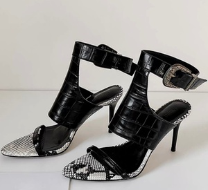 Sandalias de tacón de aguja con estampado de leopardo para mujer, diseño de hebilla, estilo occidental, punta puntiaguda, moda de verano, personalizadas por el fabricante - Product Image 4