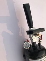 Promotion : Dégonfleur de pneus portable haute pression avec manomètre et réservoir d'air pour voitures et motos