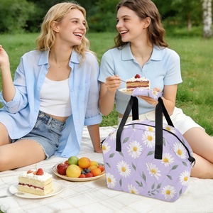 Sac à déjeuner isotherme avec motif de fleurs de marguerite hawaïenne, avec sangle réglable, sacs isothermes personnalisés pour le travail, l'école, les pique-niques et les voyages - Product Image 6
