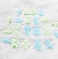 Arbre de Noël rugueux Chaussettes de Noël Gingerman Bonhomme de neige Chapeaux Perles de résine Mix Design Mix Emballage Vente chaude