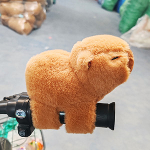 ตุ๊กตาสัตว์การ์ตูน แพนด้า คาปิบารา แหวนข้อมือตุ๊กตาขนนุ่ม ของเล่นตุ๊กตาขนนุ่มสุดนุ่ม สำหรับทุกเพศ - Product Image 3