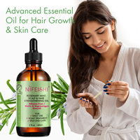 Huile Essentielle Pure et Naturelle d'Extrait Végétal Biologique, Traitement Capillaire à Marque Blanche, Huile Essentielle de Romarin et Menthe Nourrissante pour la Croissance des Cheveux