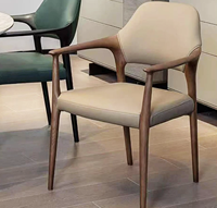 Meubles de salle à manger italiens de luxe, chaise en bois massif avec accoudoirs, chaise en bois blanc confortable pour l'intérieur, chaises de restaurant personnalisées