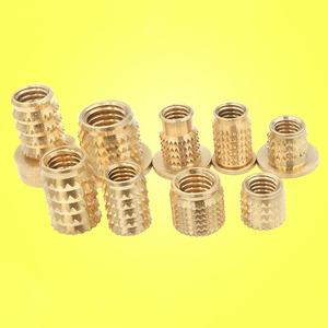 Vis à barbelures en laiton pressé à froid GQK avec écrou en cuivre intégré, insert à pression – Installation robuste et facile, modèle GW2582602 - Product Image 4