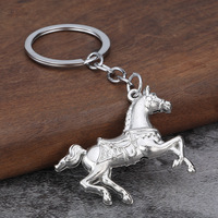 Porte-clés en métal créatif promotionnel en forme de poney, pour hommes et femmes, personnalisable, porte-clés en métal 3D en forme de cheval, accessoires souvenirs, vente en gros