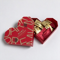Boîte cadeau en chocolat en forme de cœur personnalisée avec couvercle et base estampés à l'or, boîte d'emballage pour bonbons