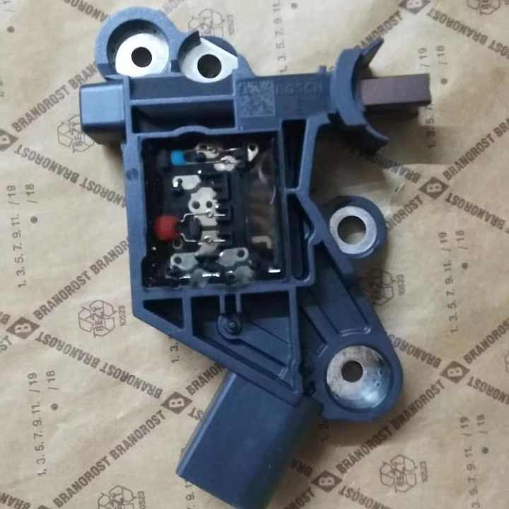 12V ORIGINAL ALTERNATOR CAR PARTS F00M346112 0272220818 VR1 LIN  