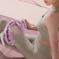 Rouleau de yoga portable à fixation sur les jambes pour la relaxation musculaire profonde et le massage, idéal pour l'entraînement à domicile et le fitness quotidien